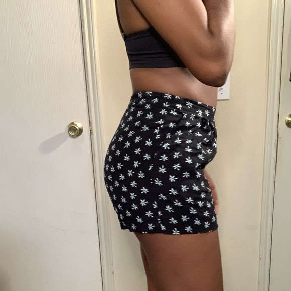 Printed shorts - Picture 3 of 4